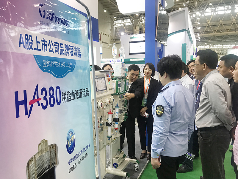 展台2.jpg